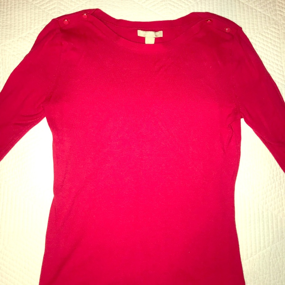 Small pink/Fuchsia Banana Republic light sweater